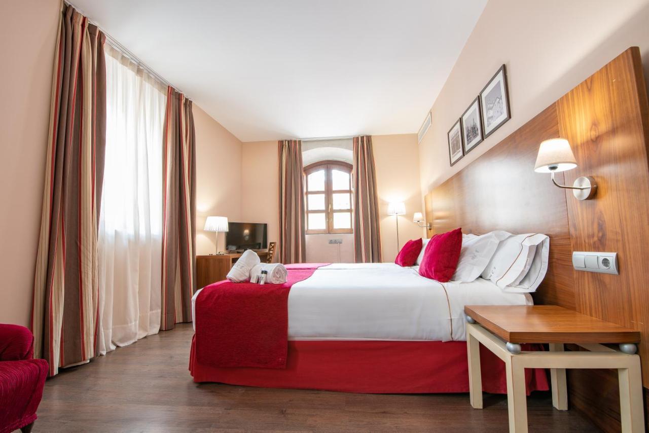 Hospedium Hotel Casino Del Tormes Salamanka Zewnętrze zdjęcie